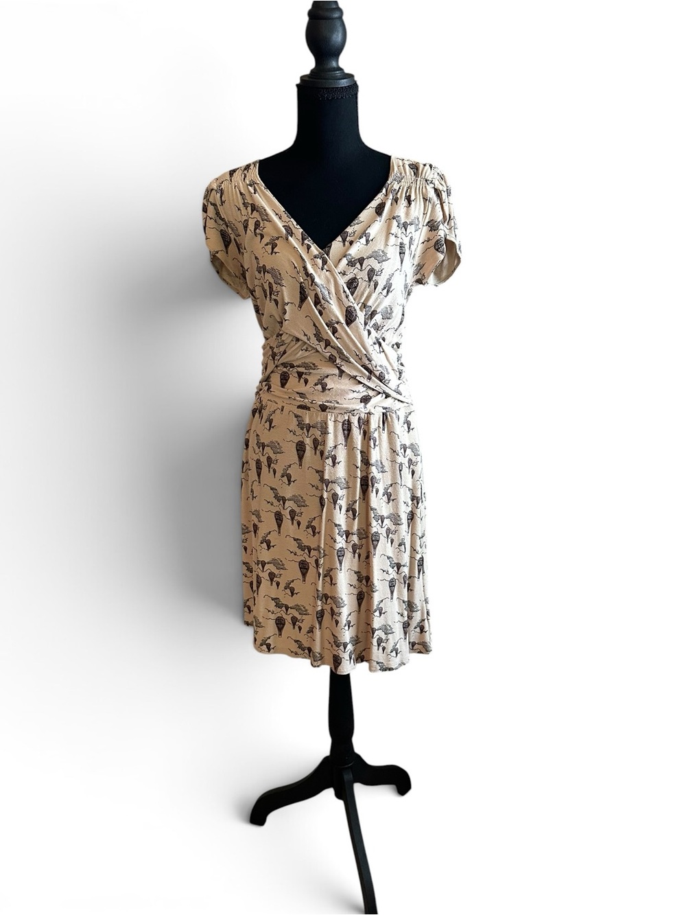 Beige Hot Air Balloons Print Twist-Front Dress